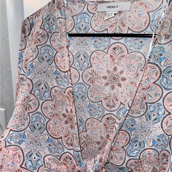 Forever 21 Paisley Print Blouse - Picture 4 of 8